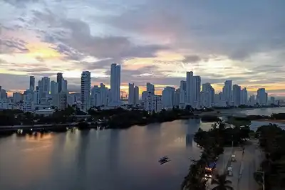 Image de Guest friendly 3 bdrm Getaway in Laguito