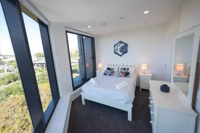 Image de 2br apartment with Sea Views  - Free Parking