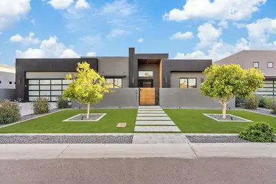 Image de Modern 5-bedroom house perfectly situated near old town Scottsdale