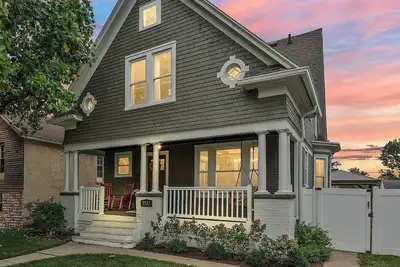 Image de Charming Historic Cottage - Mins to Beach, Outlet Shops, Casino, Winery!
