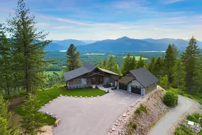Image de Mountain retreat near Trout Creek Mt with hot tub, fire pit and Mountain views