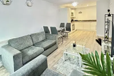 Image de 2br-Sleeps4-CityCentre-Parking-Rooftop