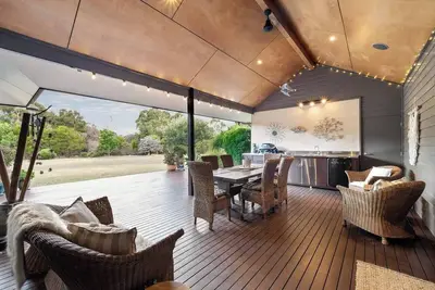 Image de La Dimora—Tranquil Retreat Where Bush Meets Beach