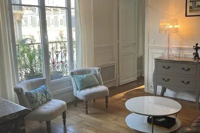 Image de Superbe appartement haussmanien proche Invalides