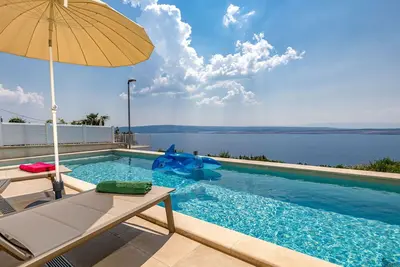 Image de Magnifique maison de vacances avec piscine privée, Wifi, climatisation, Tv et terrasse