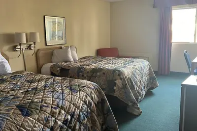 Image de Norwood Inn and Suites Lacrosse - Deluxe 2 Queen Bed Non Smoking