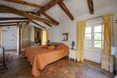 Image de Chambre d'Hôtes de 33m² avec douche a l'Italien est Wc séparé