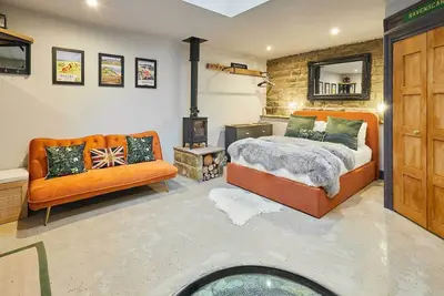 Image de Host & Stay | The Churchside Well