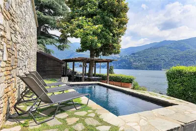 Villa de caractère avec piscine et vue sur le Lac de Côme! - Villa Pura