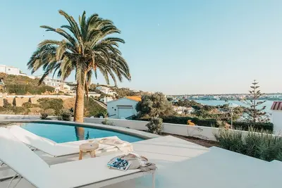 Image de Discover your next dream destination in Cala Llonga, Menorca