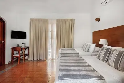 Classic Double full size bedroom