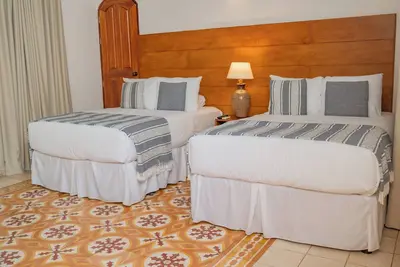 Image de Deluxe double full size bedroom