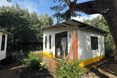 Image de Artist-designed bungalow by the beach in Playa Negra with pool, Ac, WiFi