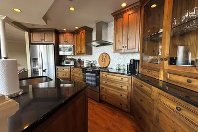 Image de Unique 2-Bedroom Condo in Renovated Parish House