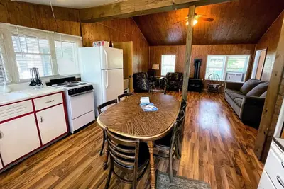 Image de Brookside Cottages and Resort Retreat Cottage