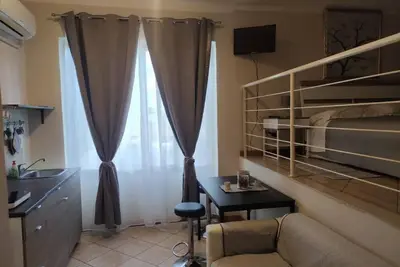 Image de Delightful studio apartment minutes from Florence, station 5 minutes walk away