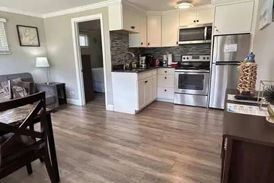 Image de Island Inn - One Bedroom Suite - 15d - Dog-friendly - Oak Bluffs, Ma