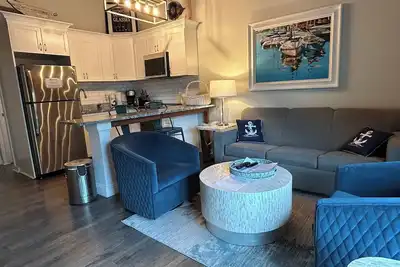 Image de Island Inn - 2 Bedroom & 2 Bath Townhouse - 47g - Oak Bluffs, Ma