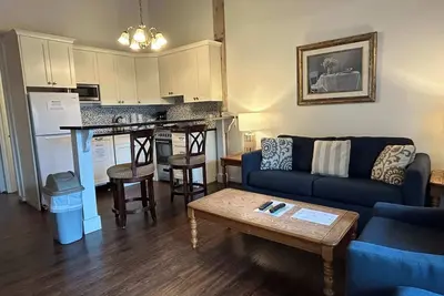 Image de Island Inn - 2 Bedroom & 1. 5 Bath Townhouse - 43g - Dog-friendly - Oak Bluffs, Ma