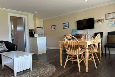 Image de Island Inn - One Bedroom Suite - 8c - Dog-friendly - Oak Bluffs, Ma