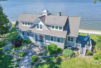 Image de Brand New waterfront Retreat in beautiful Montross, Virginia