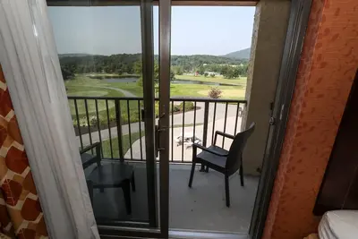 Image de Carroll Valley Getaway | Qn Deluxe + Resort Perks