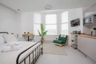 Image de Kitchenette | W/M | Sofa Bed | Ensuite | Parking