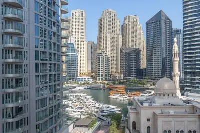 Image de Manchester Tower with Marina Views and Balconies