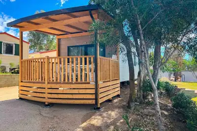 Image de Maison mobile moderne et confortablement meublé