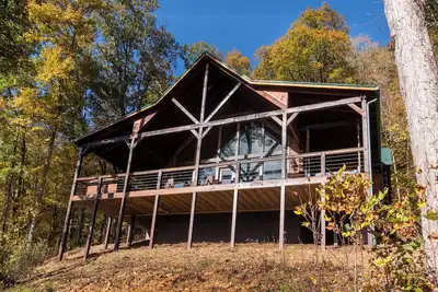 Image de Timber Ridge-2 Bedroom, Pet Friendly, Luxury Cabin Rental, Panoramic Mountain Views, High Speed Internet, Rafting, Horseback Riding-Nantahala Nc