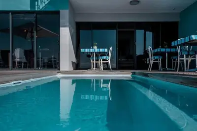 Image de 65onCliff - Otterbaai