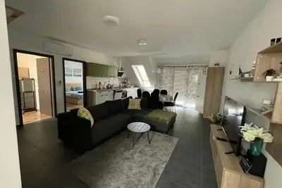 Image de Charming 3-bedroom apartment with Ac and WiFi in welcoming Balatonlelle