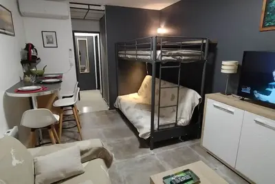 Image de Studio Climatisé 5 couchages + Loggia - avec Parking, proche Plage et Commerces