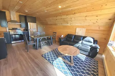 Image de Loft Chalet #2: 1 Bedroom (2 Double beds), 1 Full Bath, open kitchen-living room