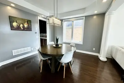 Image de Modern 4-Br Home in Brampton | Spacious, Family-Friendly, and Comfort-Driven Retreat