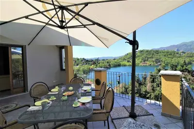 Image de La Terrazza sul lago