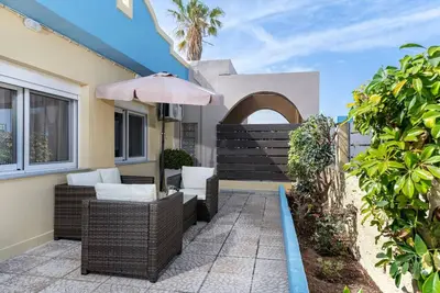 Image de Sun & Waves Beachfront Suite