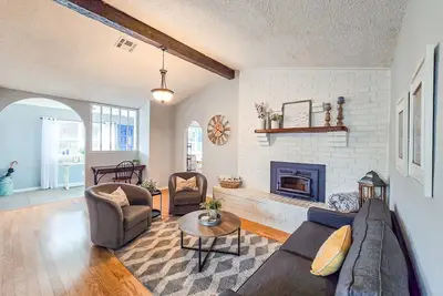 Image de Cove's End Escape | Lakefront Retreat + Boat Dock