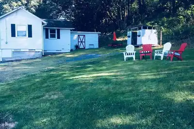 Image de Charming 2-bedroom farmhouse with Ac, WiFi in the charming town of Snohomish!