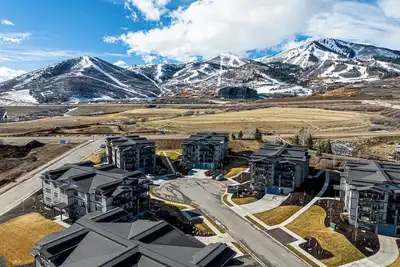 Image de New in Deer Valley East Village - Mayflower - Minutes to Ski and Jordanelle Reservoir