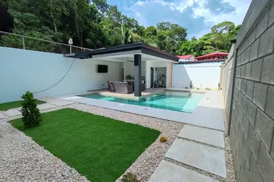 Image de Fully equipped house, 5 minutes from magnificent beaches.