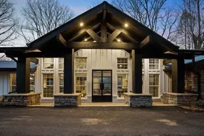 Image de River Song- River Front | 1 Level | Outdoor Fireplace | Hot Tub
