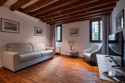 Image de One Bedroom apartment in Historic palace