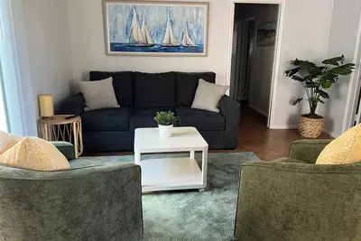 Image de Seaside Retreat: 2-bedroom condo with WiFi in Charming Carlsbad