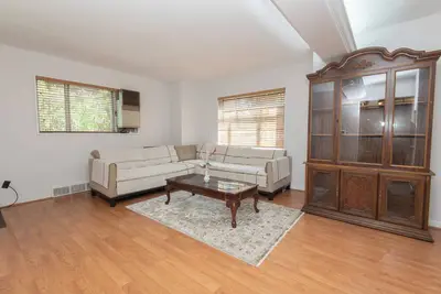 Image de Spacious 3br Rogers Park Town House Budget-Friendly