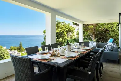 Image de Camps Bay 4bed Home w Pool and Views Alma Marina