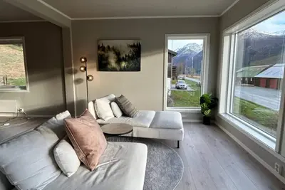 Belle villa à Isfjorde