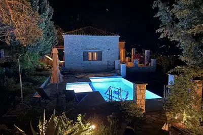 Image de Anasa Retreat Crete- a 3br villa w. scenic mountain view, private pool & hot tub