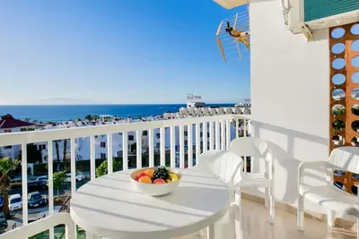 Image de Appartement moderne avec piscine et WiFi à Playa de las Américas