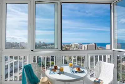 Image de Appartement moderne à Playa de las Américas avec piscine, climatisation et WiFi